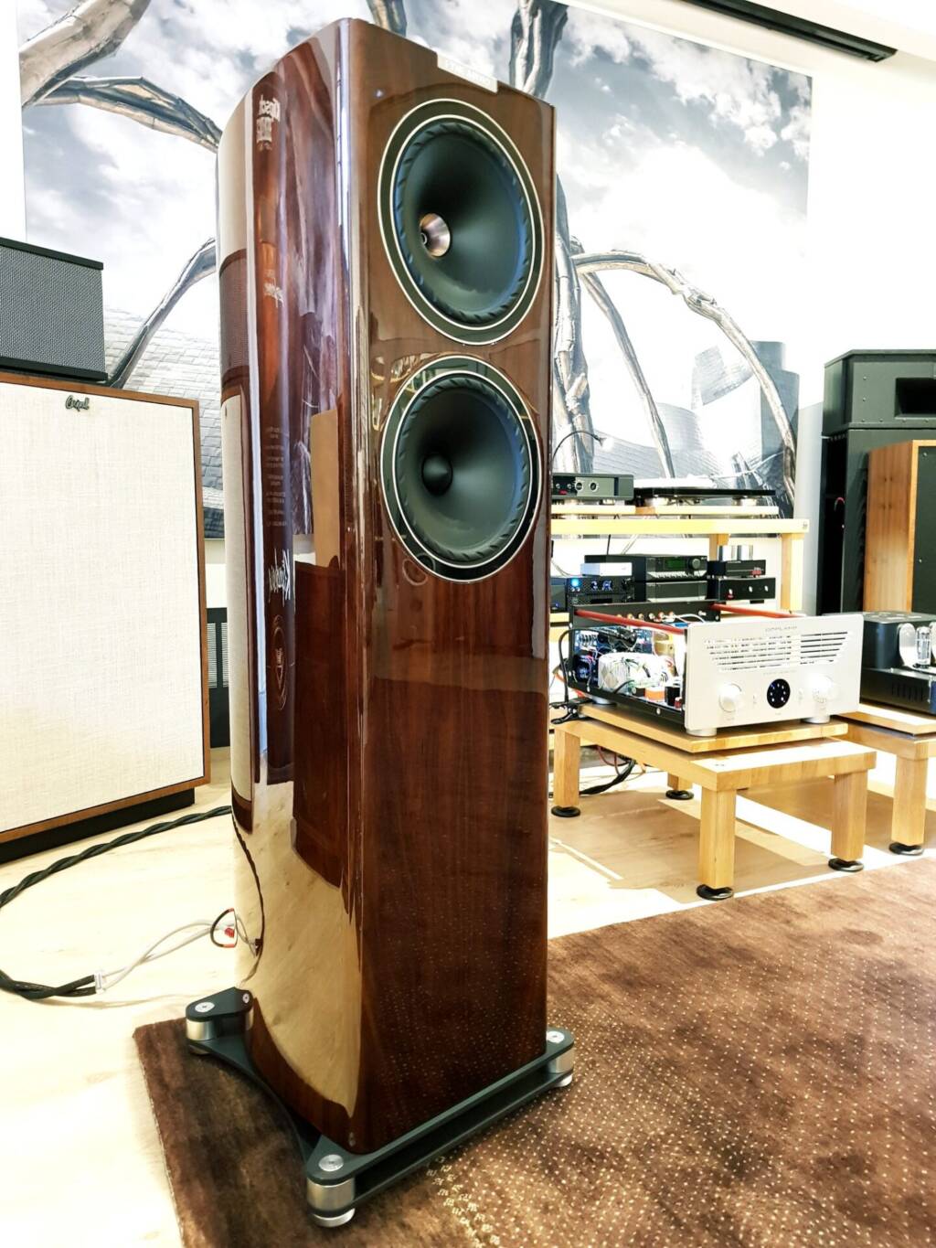Fyne Audio F702 floorstanding loudspeakers - Image 2